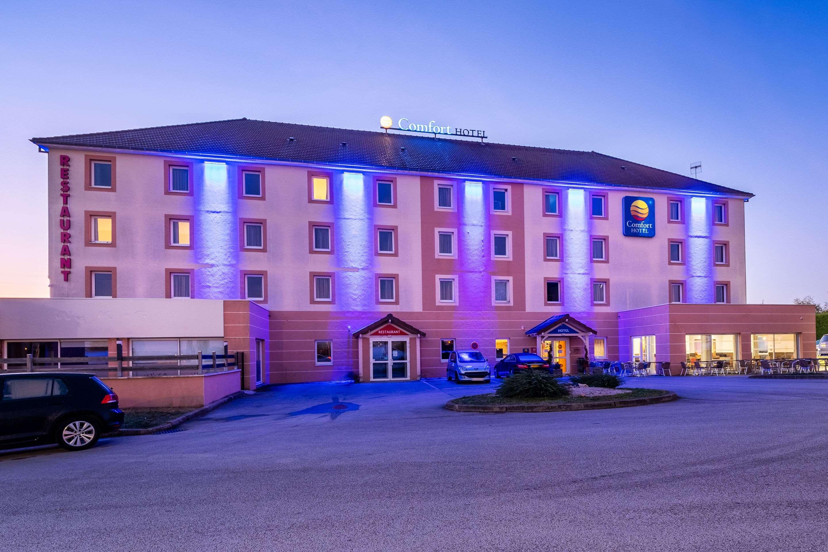 Kyriad Dijon Sud - Longvic Exterior photo